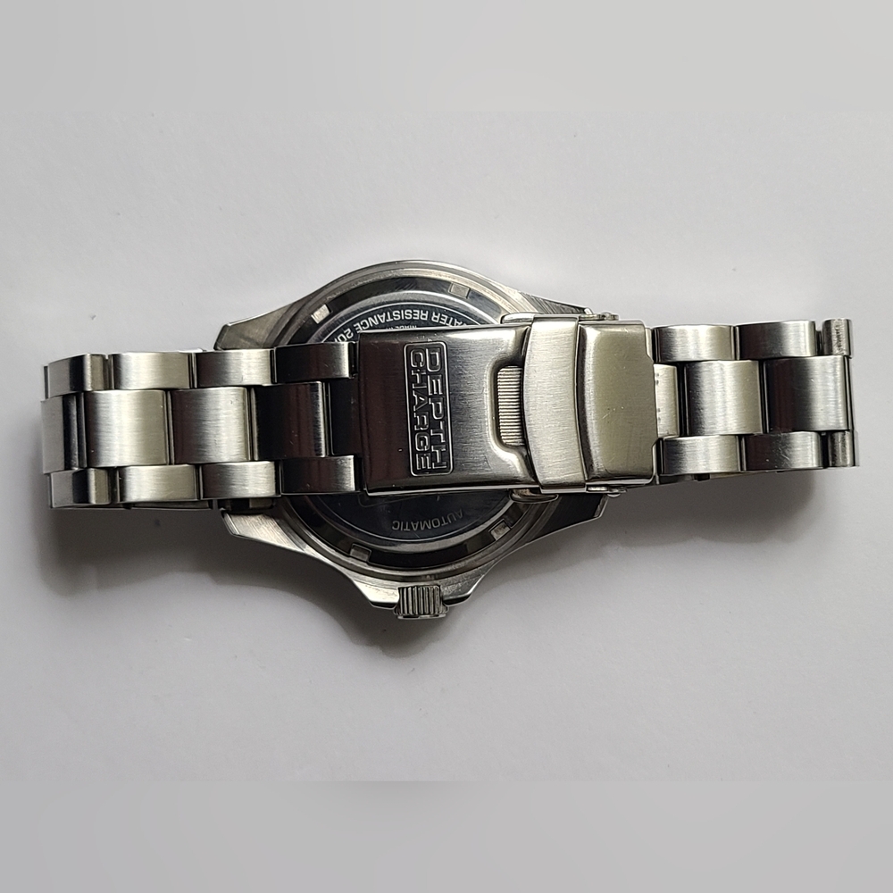 Depth Charge Automatic watch - Picture 6 of 9